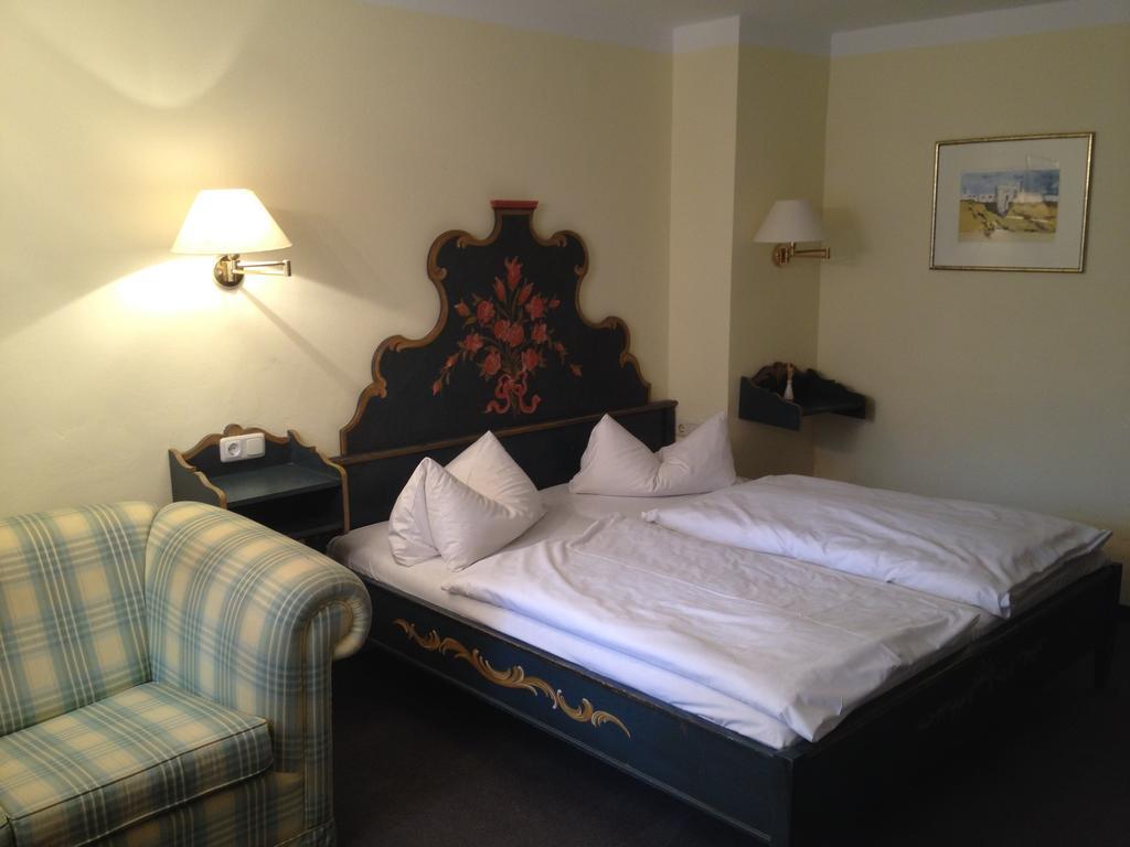 Carrera Hotel 3*